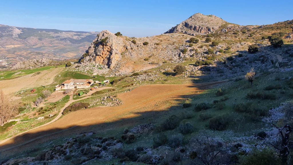 Vista atrás desde el inicio de la subida