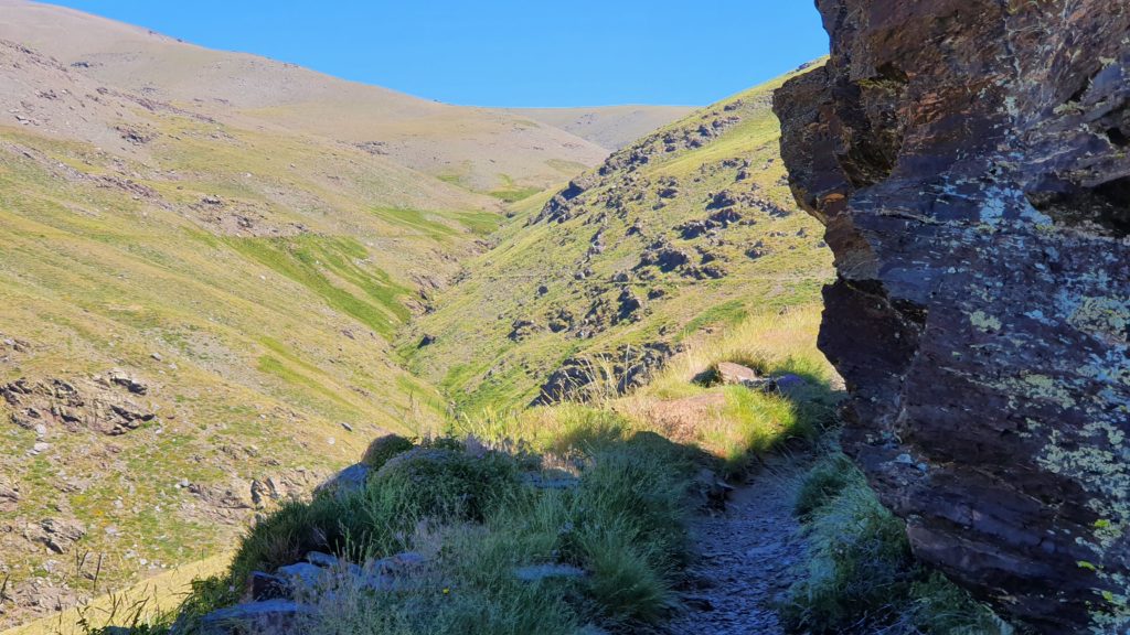 Río Puerto de Jérez, al fondo