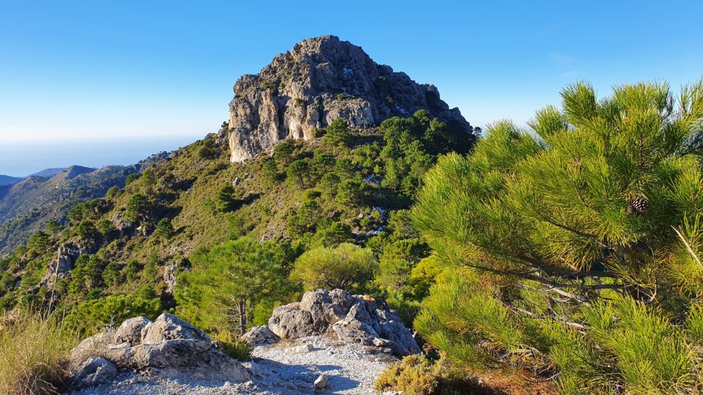 Vista atrás hacia el Cerro de la Atalaya