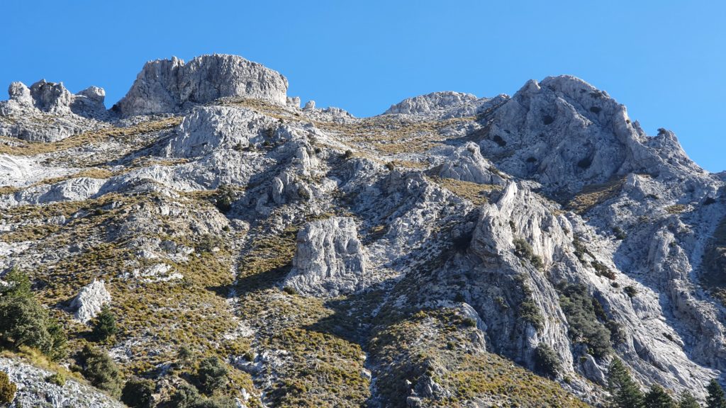 Morrón de Tejeda por Collado de la Cuna. Las dos cimas del Morrón de Tejeda