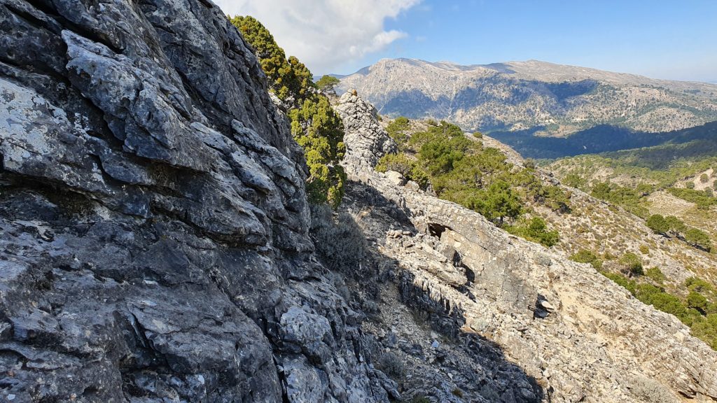 Rodeando las rocas