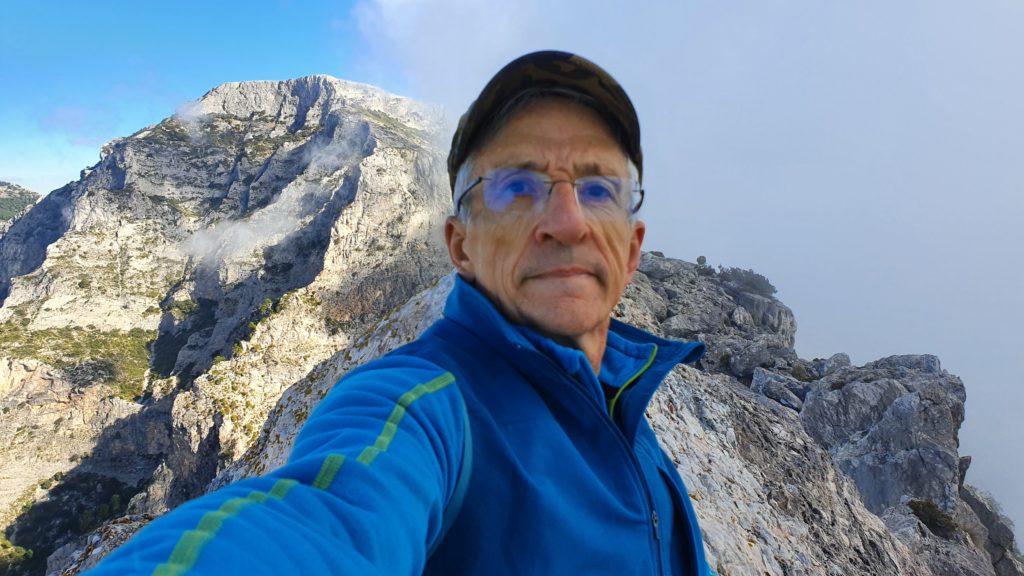 En la Cima del Almendrón